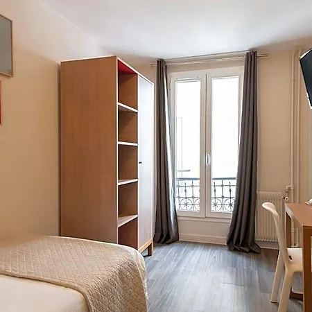 Est 3* París
