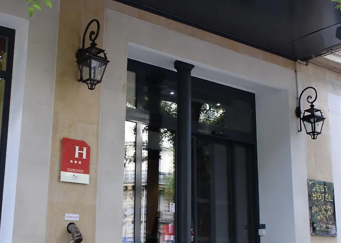 Est Ξενοδοχείο