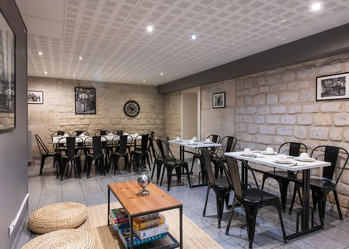 Est Ξενοδοχείο