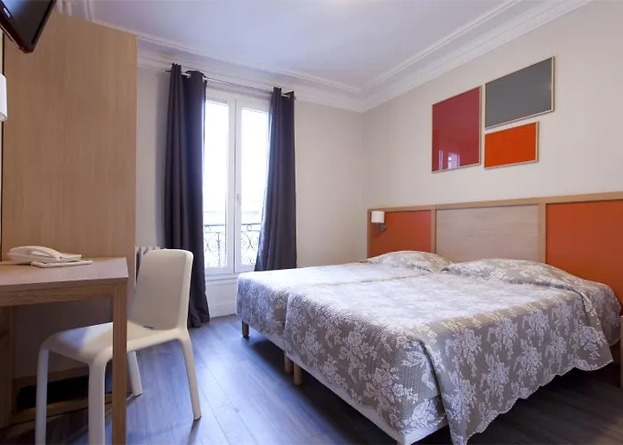 Hotel Est 3*