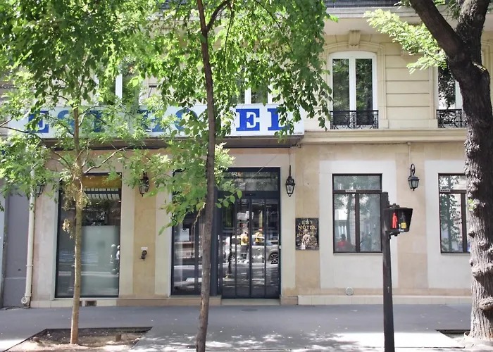 Est Ξενοδοχείο Παρίσι
