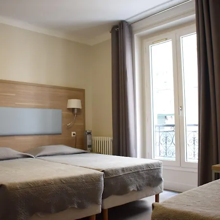 Est Hotel 3*