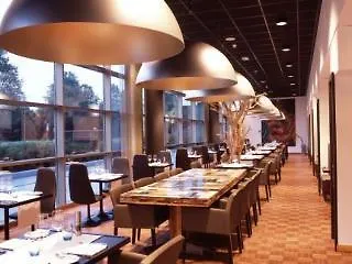 Otel Est