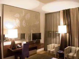 Otel Est Paris