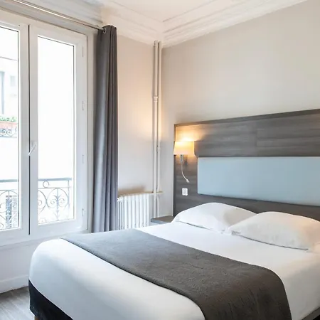Est Hotel 3*