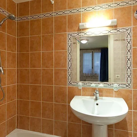 Hotel Est 3*