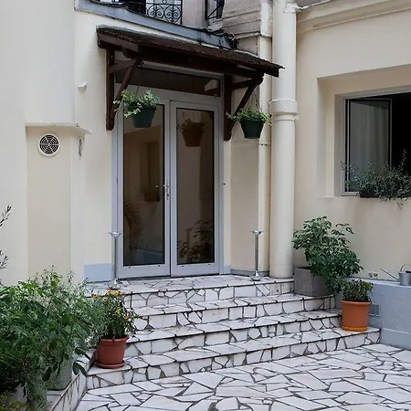 Est 3* Paris